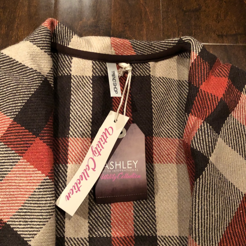 Fall vest - Picture 3 of 3